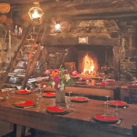 Paysanne Hotel Loubaresse (Cantal)